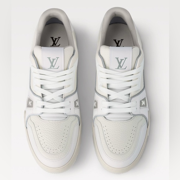 Louis Vuitton Men’s Trainer Sneaker - Picture 2 of 14